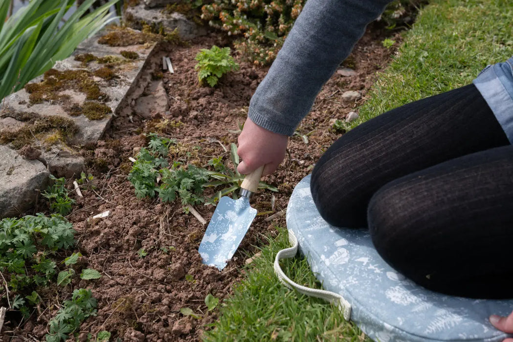 Beatrix Potter Childrens Gardening Trowel - SPECIAL OFFER - 15% OFF - Chestnut Mill