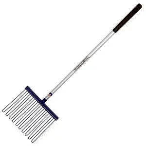 FynaLite Rubber Matting Fork Wooden Handle - Chestnut Mill