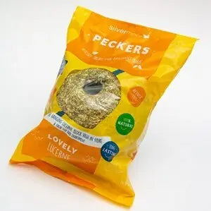 Silvermoor Peckers Lovely Lucerne Ball - Chicken Treat - 1 kg - Chestnut Mill