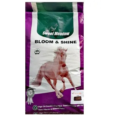 Sweet Meadow Bloom & Shine Chaff + TurnerAid 15kg - Chestnut Mill